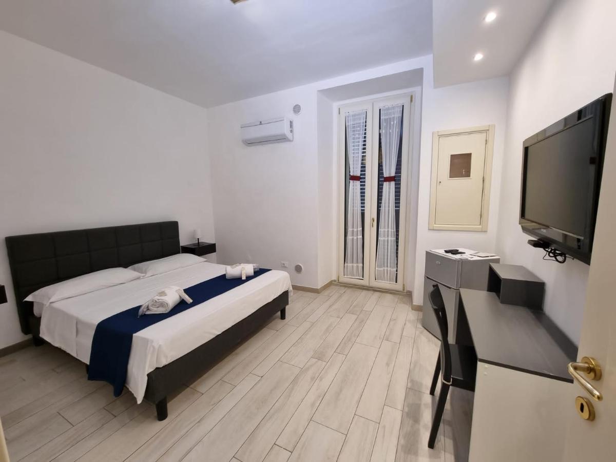 Apartments Amica Taranto Luaran gambar