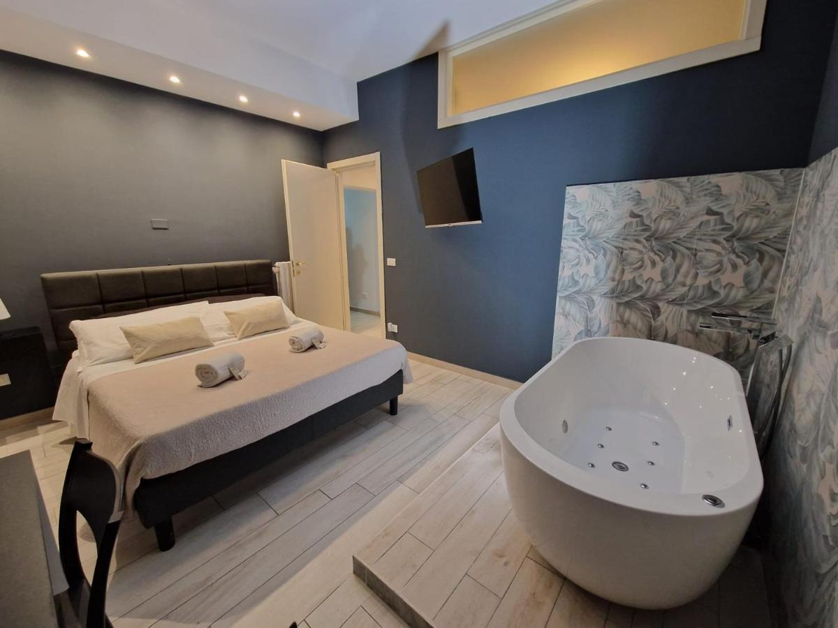 Apartments Amica Taranto Luaran gambar